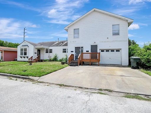 2 Bedroom Rental – 5311 Perry Avenue, Galveston, TX 77551