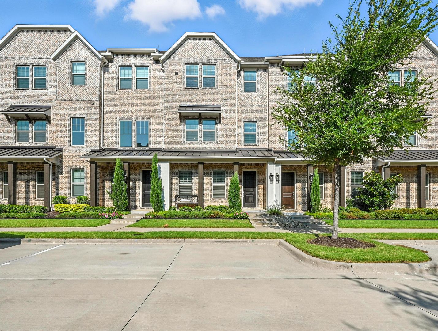 Frisco Townhome: 4243 Wetstone Ln