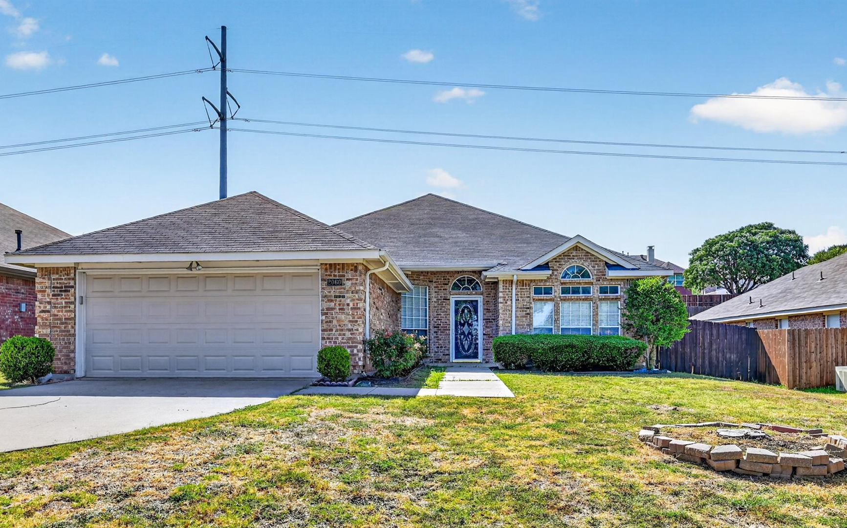 Lewisville House: 2060 Kenny Ct