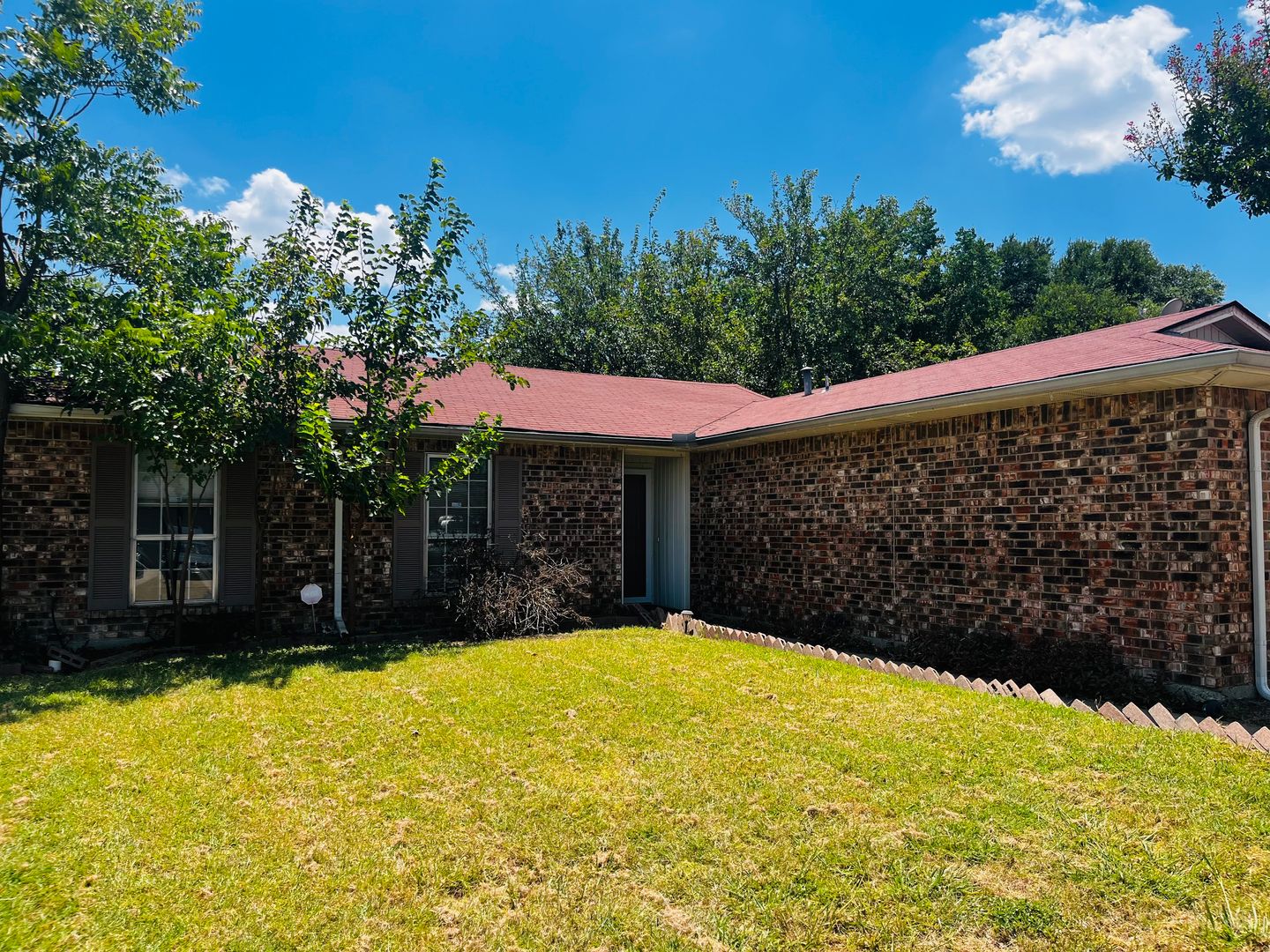 Arlington House: 210 Nettletree St.