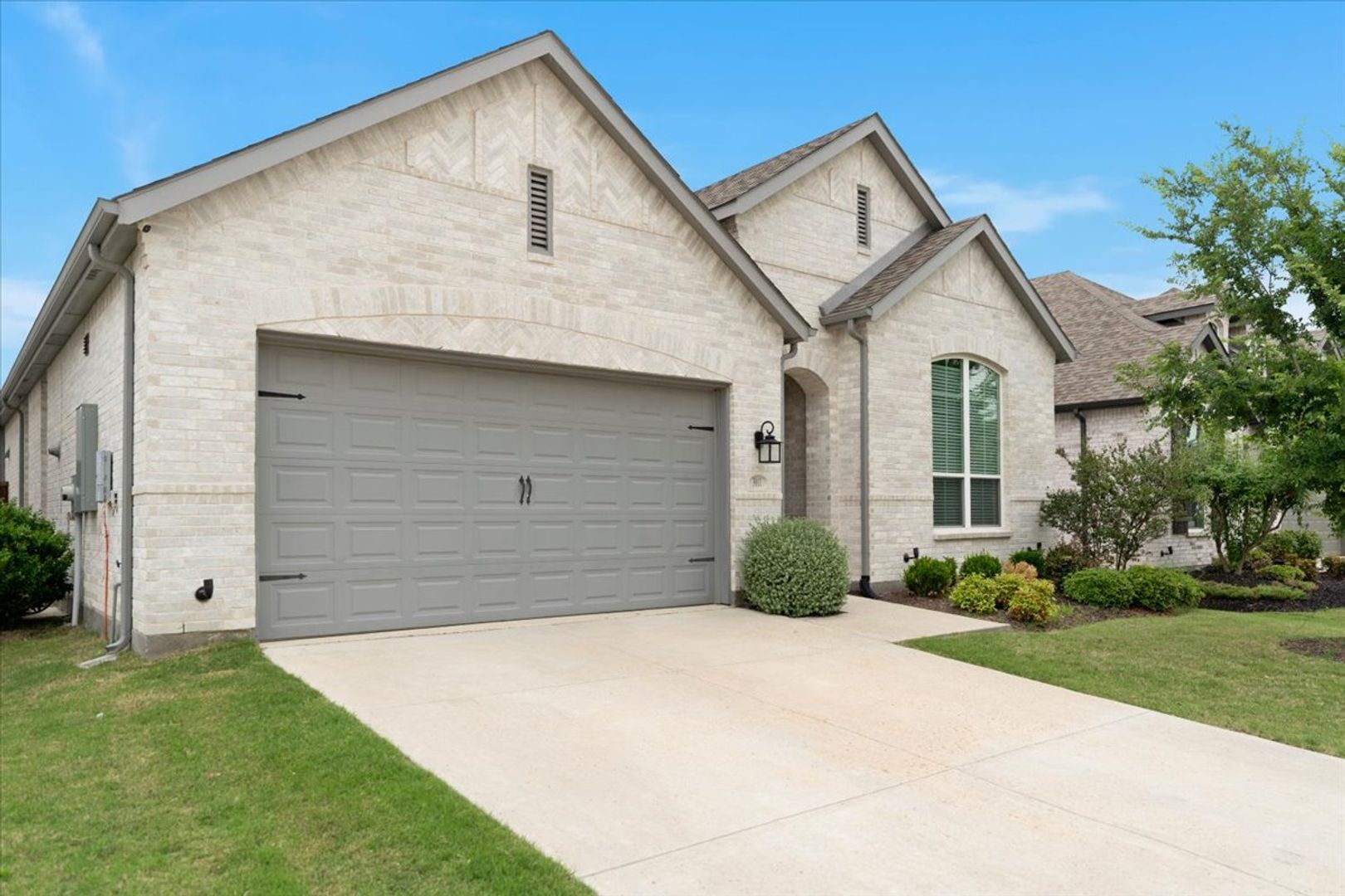 Melissa House: 3011 Armstrong Ave.