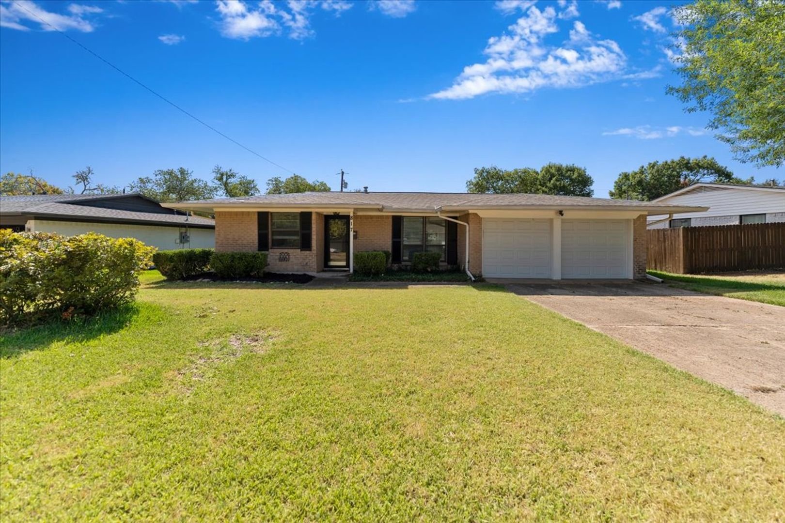 Richardson House: 817 Warren Way