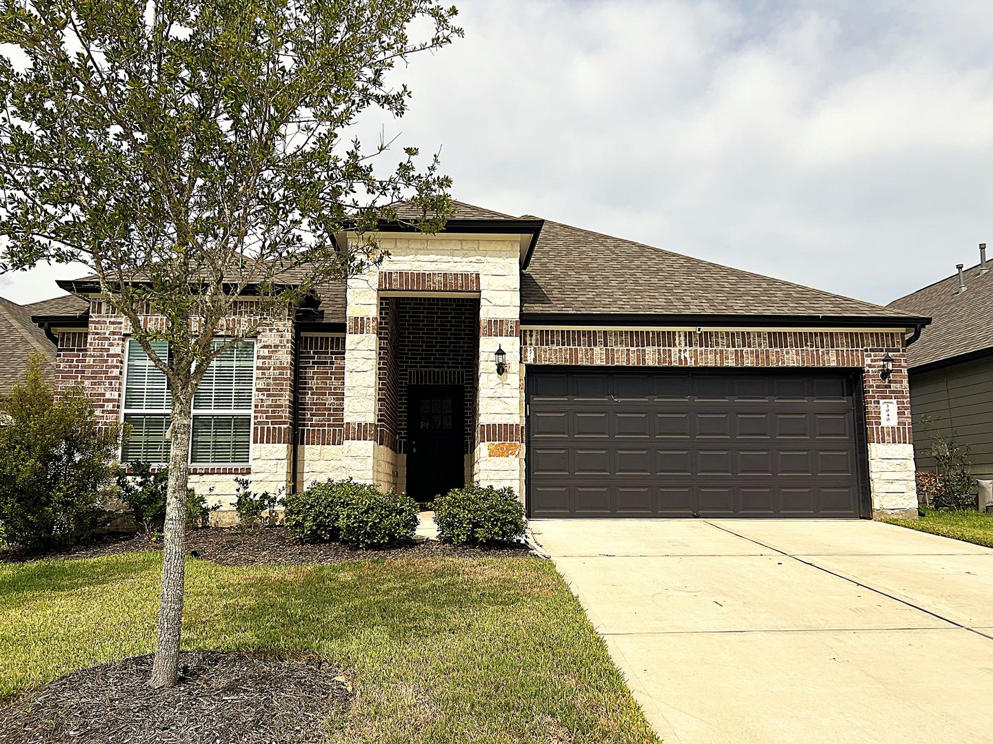 Brookshire House: 3040 Chestnut Ln