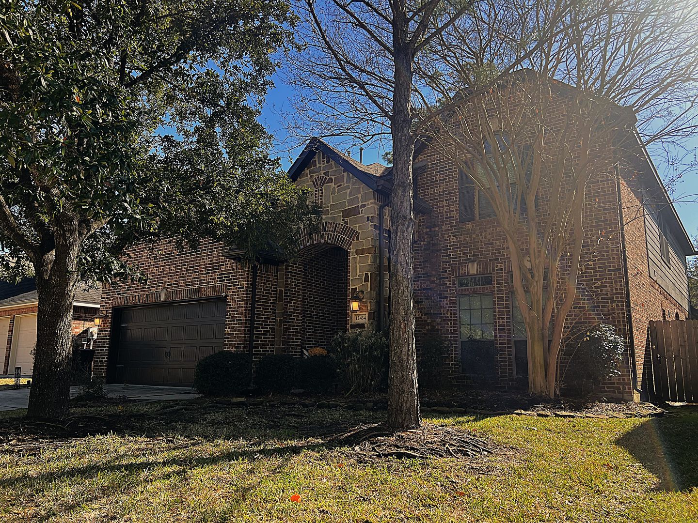 Humble House: 12434 Fossil Point Lane