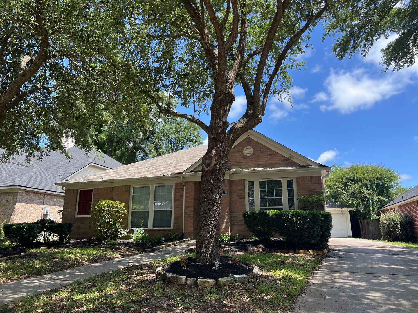 Humble House: 12727 Cooper Breaks Drive