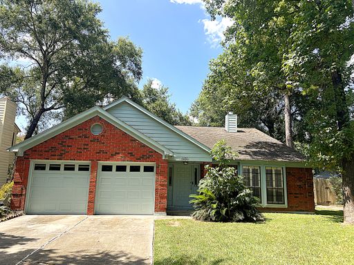 Home for Lease in the Heart of Kingwood – photo 1