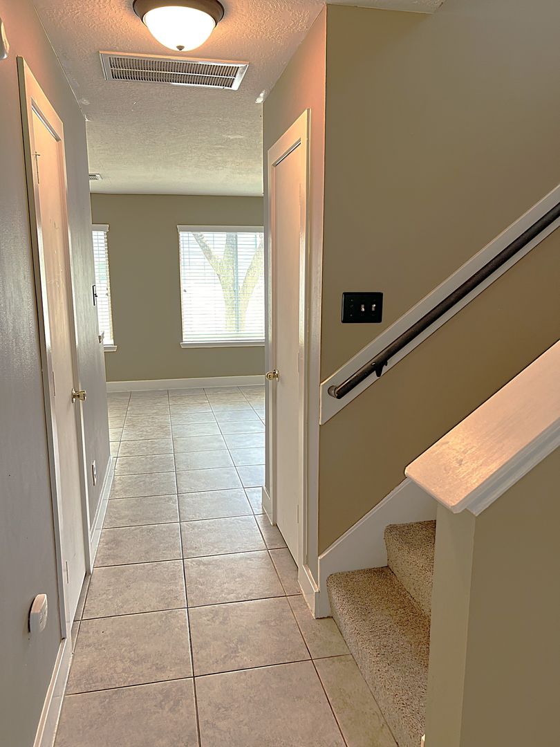 6819 Kingwood Glen Drive 5 of 12