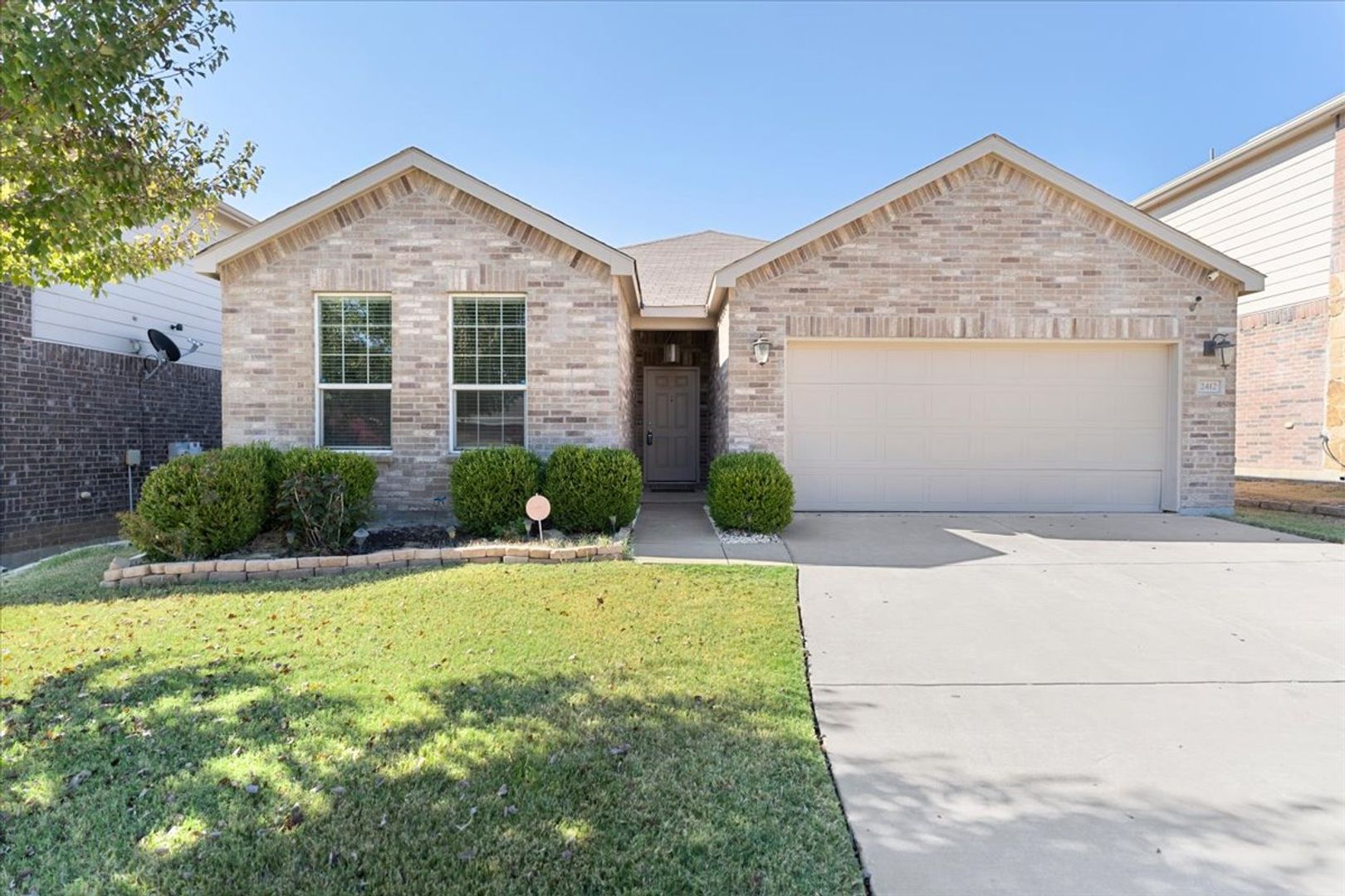 Fort Worth House: 2412 Simmental Rd