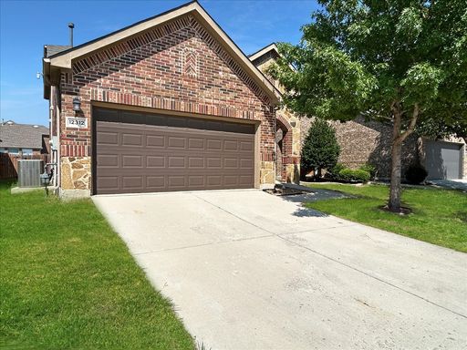 For Lease: 4 Bed 2 1/2 bath in Villages of Woodland Springs – photo 1