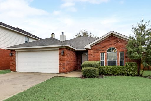 For lease: Gorgeous 3 Bedroom in Blue Mound
