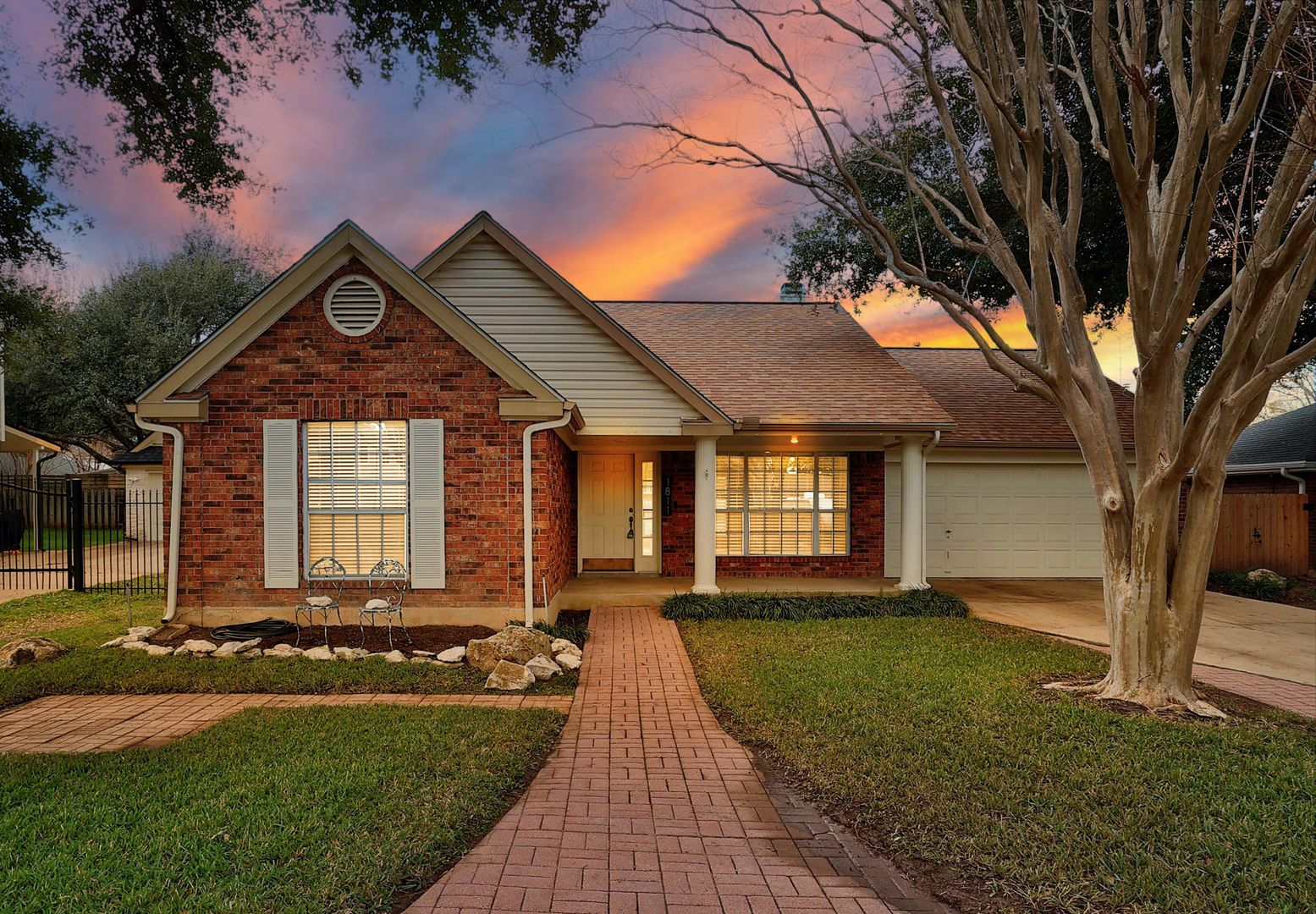 Cedar Park House: 1811 Iris Lane