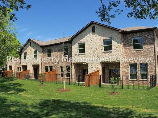 LUXURY DENTON TOWNHOME AVAILABLE – photo 1