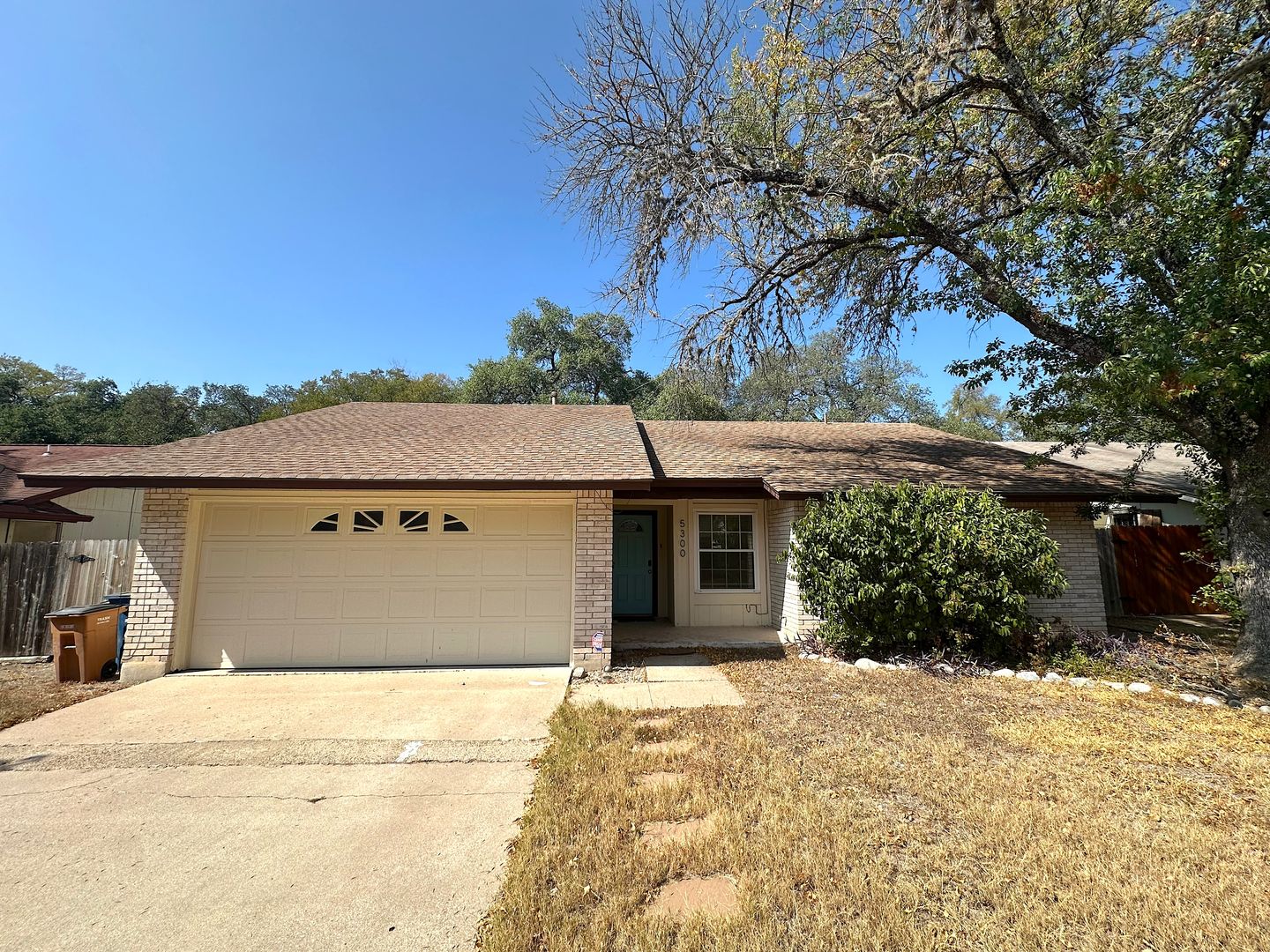 Austin House: 5300 Suburban Dr