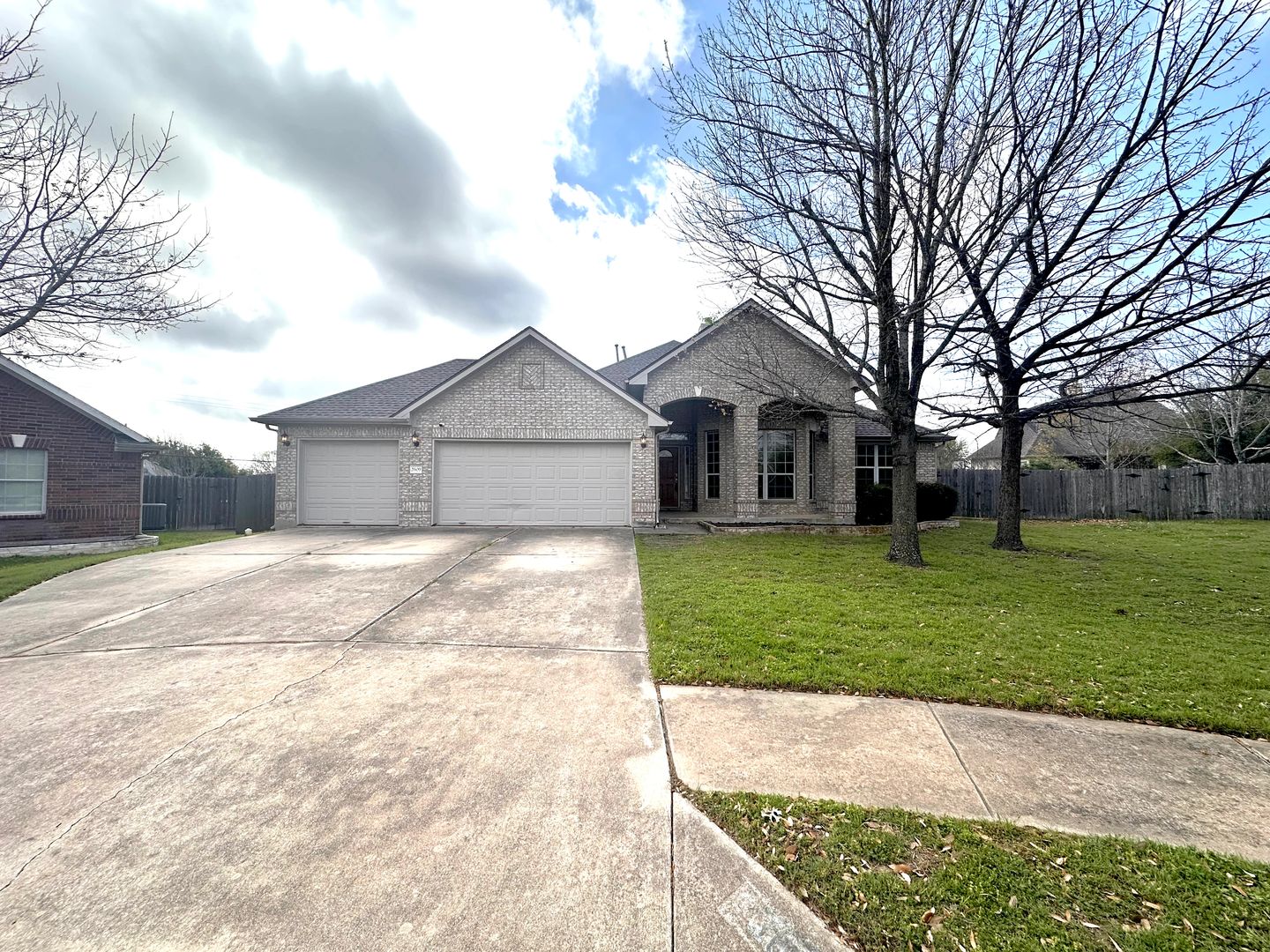 Pflugerville House: 2609 Pumpkin Ridge Ct