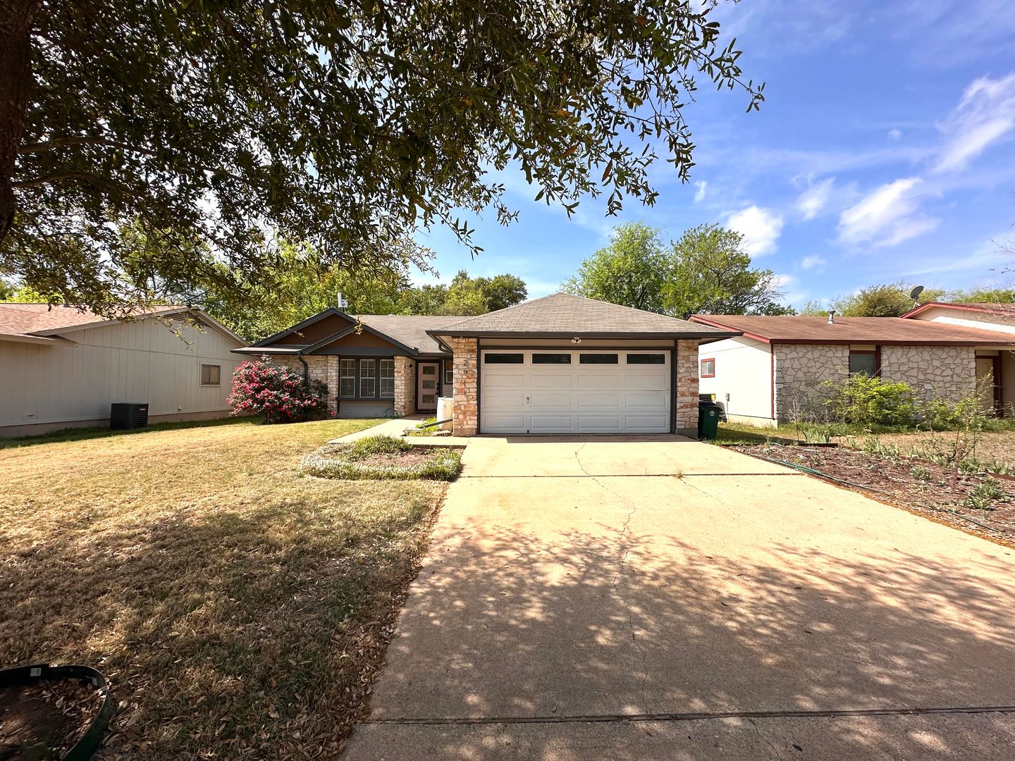 Austin House: 2711 Wilcrest Dr