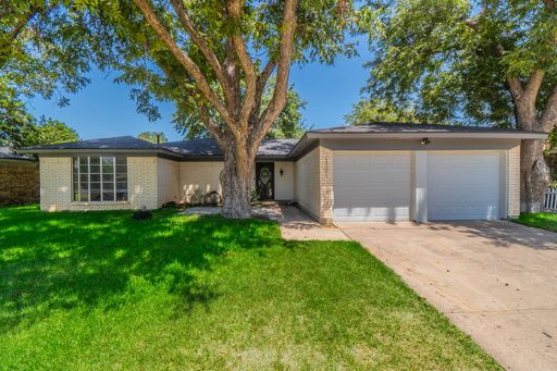 Bedford Beauty with Space, Style & a Backyard to Enjoy – photo 1