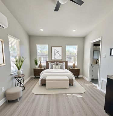 Recently Remodeled Studio in Sunrise Beach Village!