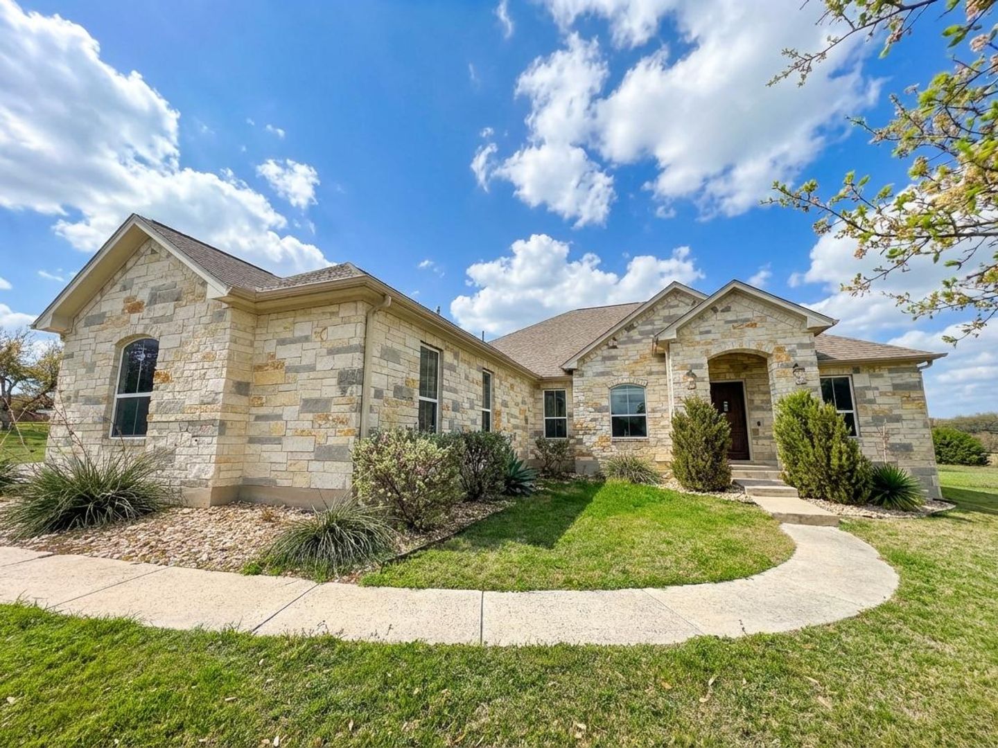Liberty Hill House: 124 Sunrise Cir