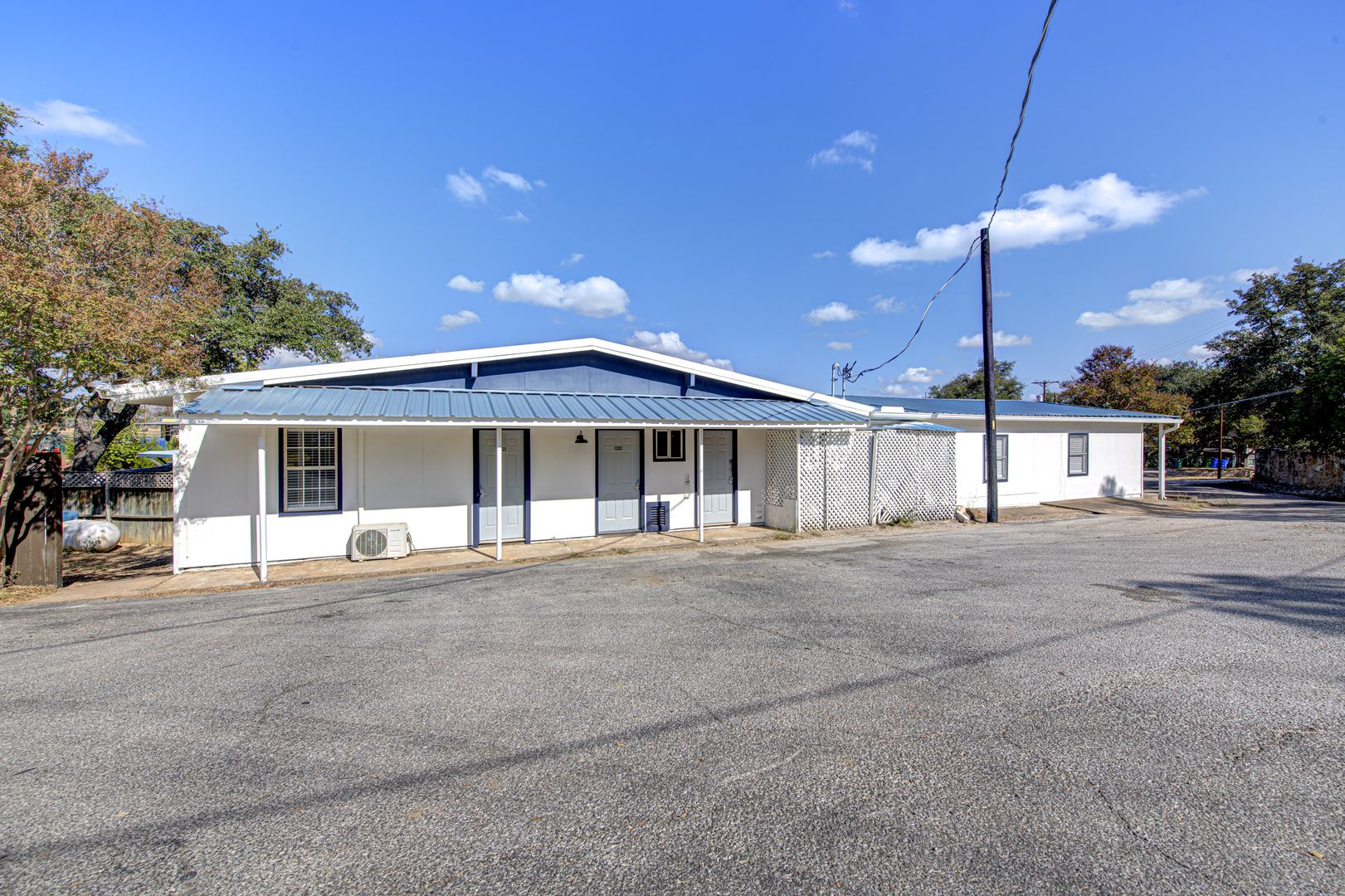 Sunrise Beach Village Apartment: 705 Sunrise Ave