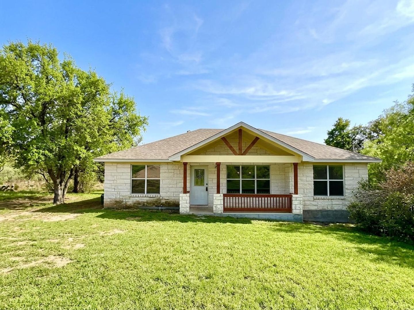 Kingsland House: 117 North Pass