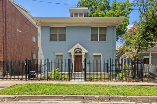 2 Bedroom Apartment – 412 Drew St - Unit 3, Houston, TX 77006