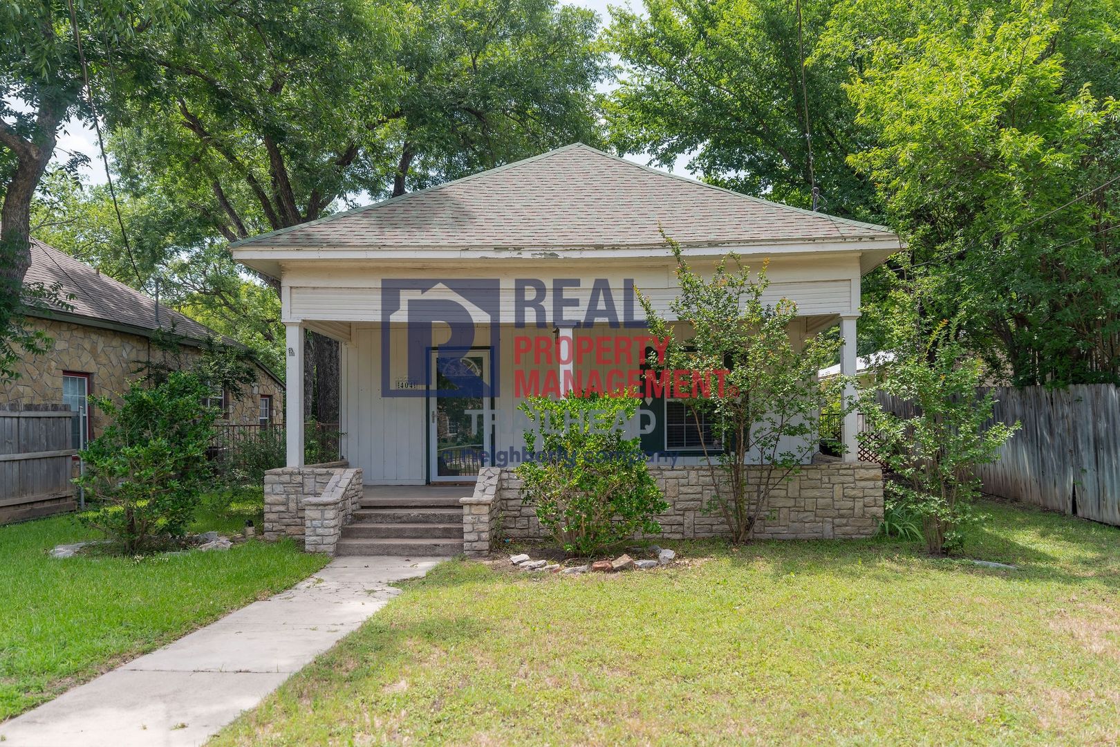 Glen Rose House: 404 SW Barnard Street