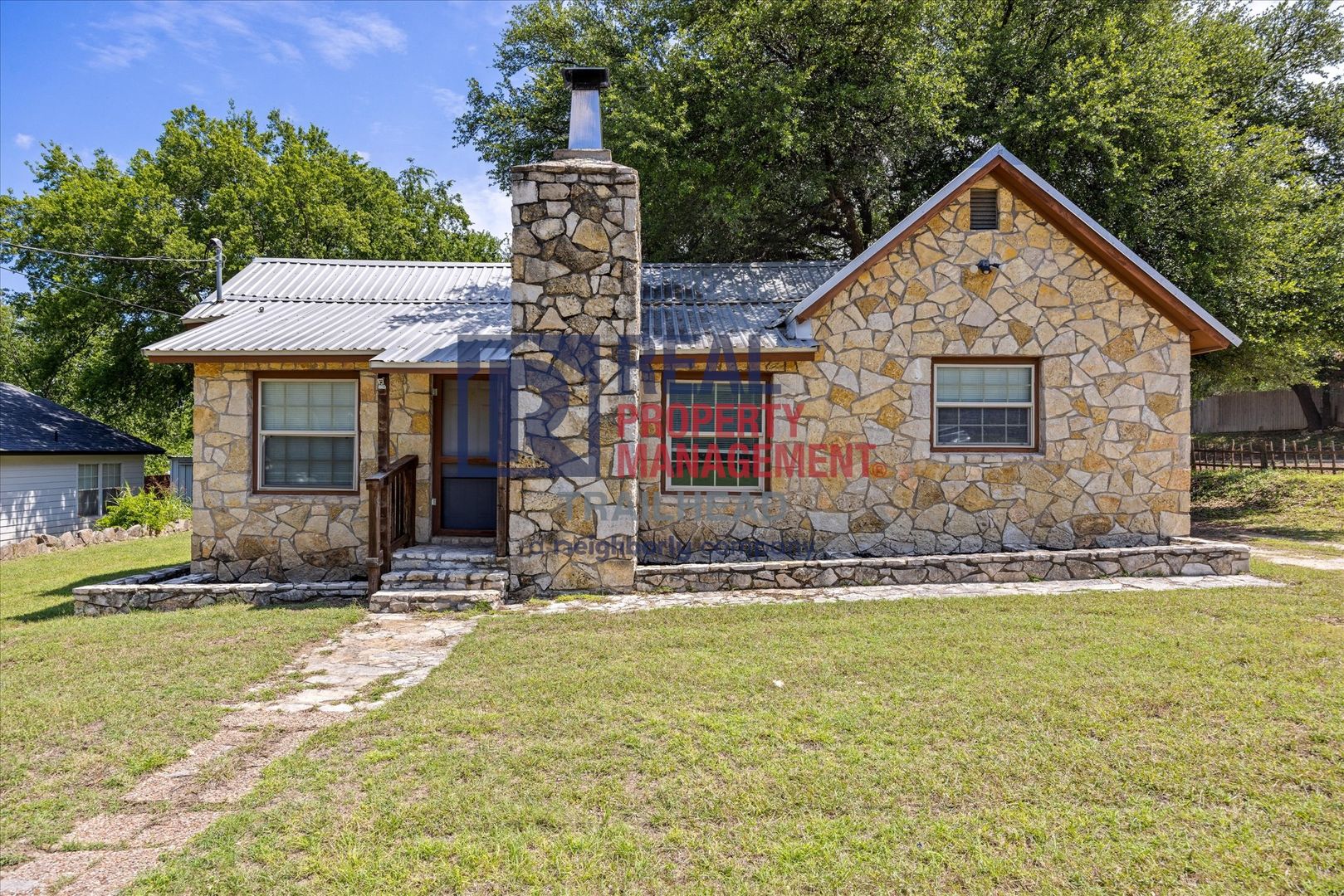 Glen Rose House: 607 Bryan Street