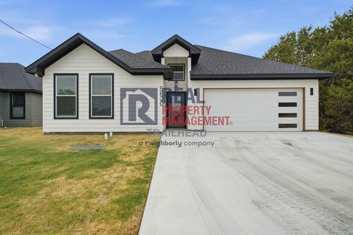 Modern 3-Bedroom Home with Community Amenities in Canyon Creek – photo 1