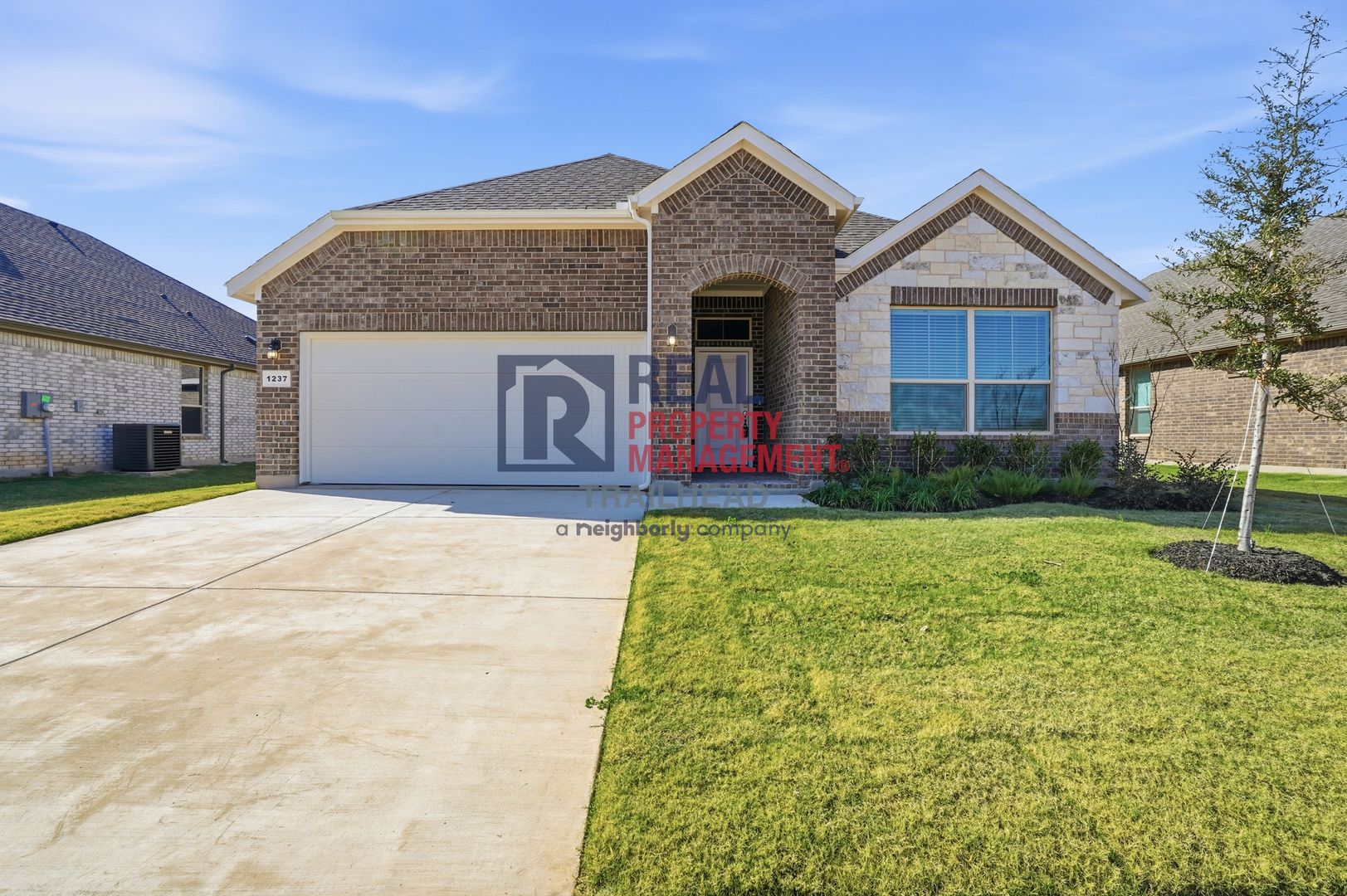 Granbury House: 1237 Beltway Ln