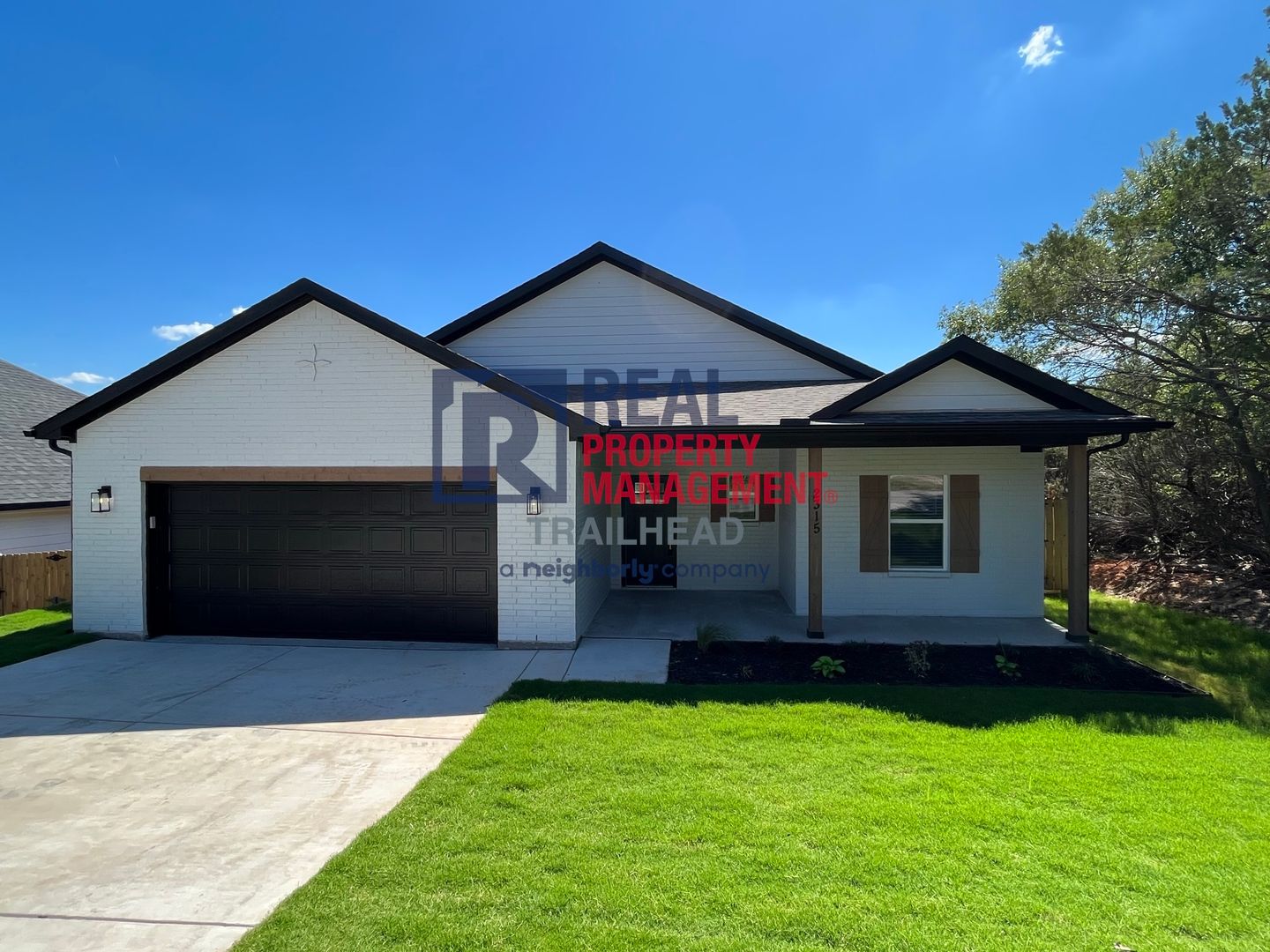 Granbury House: 2315 Forest Hill Ln