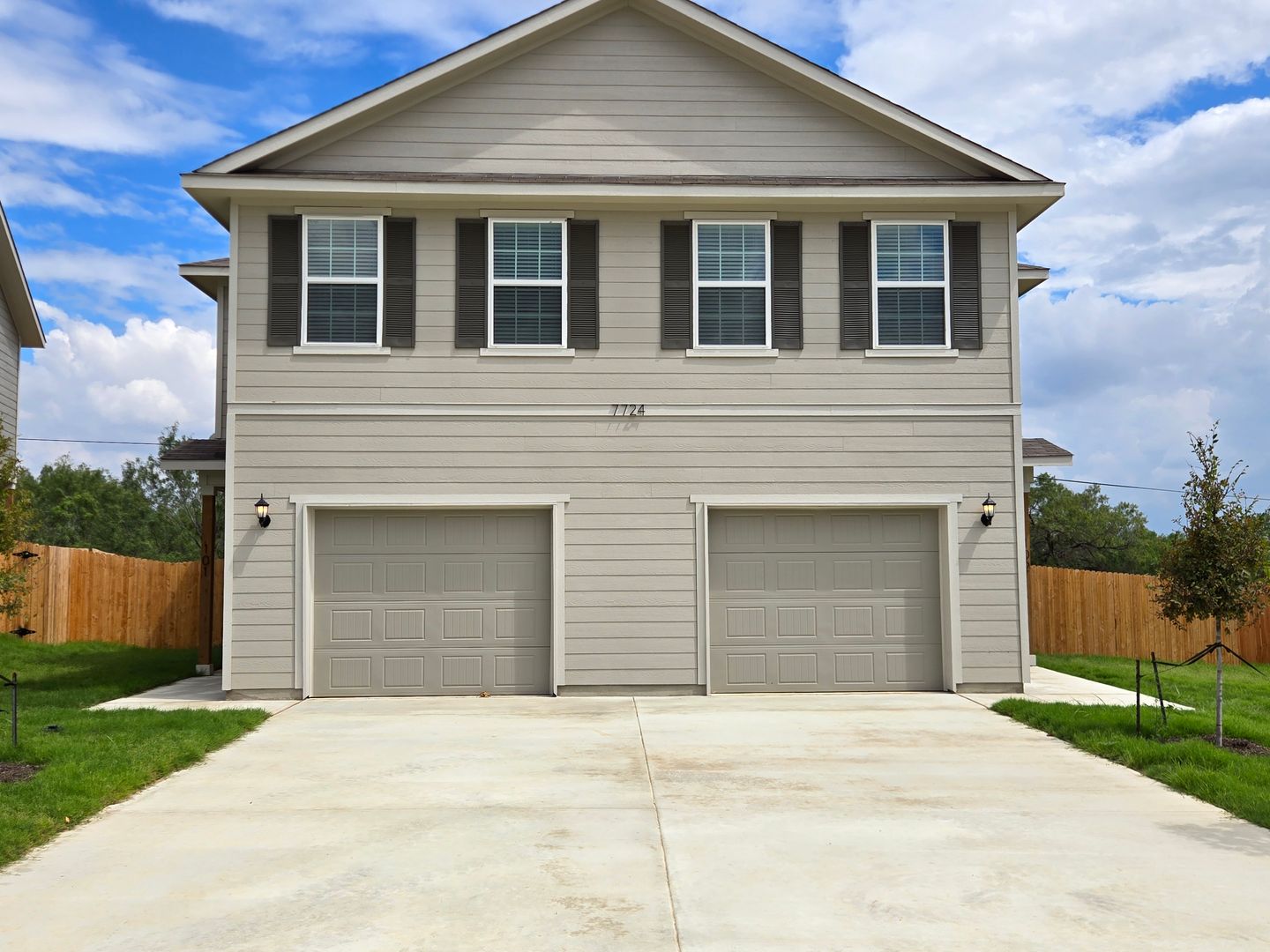 San Antonio Apartment: 7724 Briarwood Pass