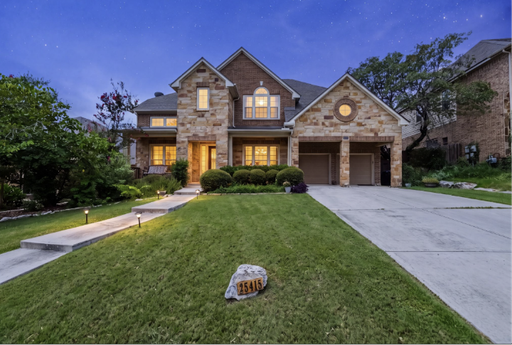 5 Bed Hilltop Retreat with Deck, Hot Tub & Greenbelt in Gated River Rock Ranch – photo 1