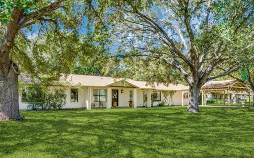 One-of-a-Kind Hill Country Estate | 4 bed / 2.5 Bath