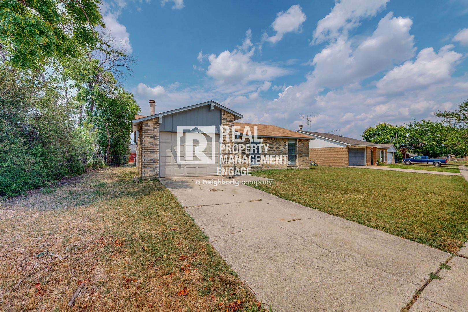 The Colony House: 5568 Ragan Dr