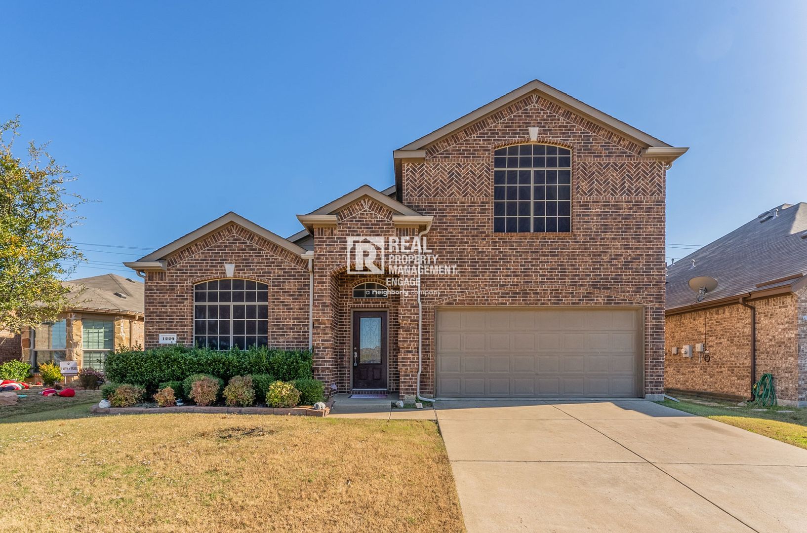 Little Elm House: 1229 Lone Pine Drive