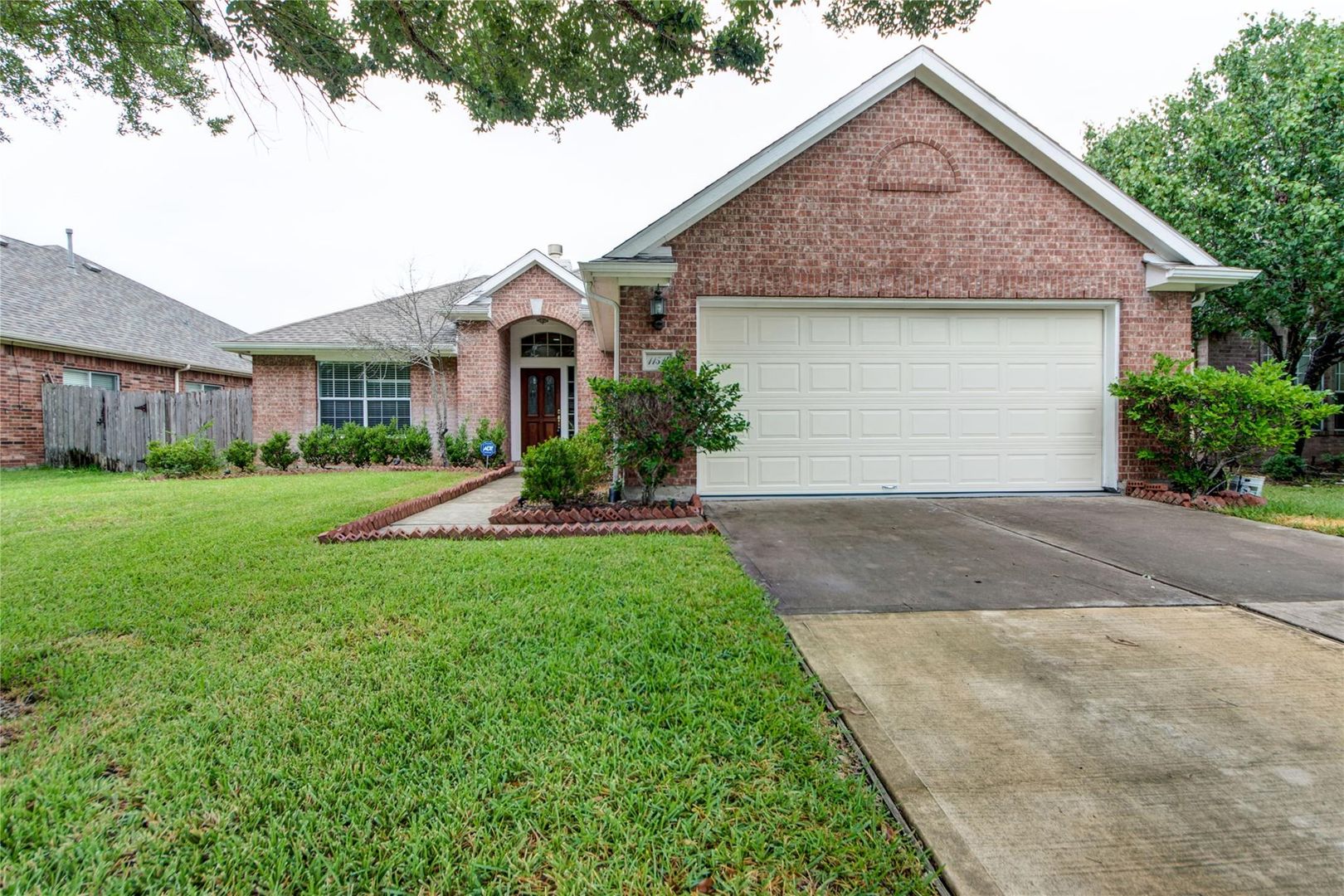 Sugar Land House: 11514 Hills Bridge Ln.