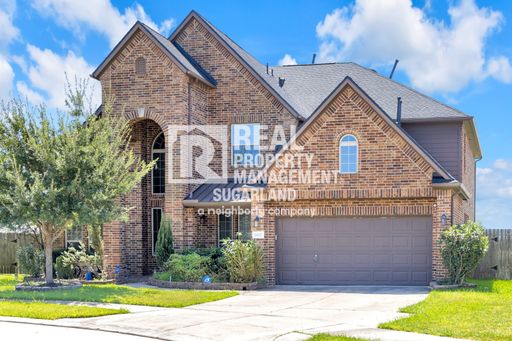 Stunning 5-Bedroom, 4.5-Bath Home for Rent in Richmond, TX – photo 1