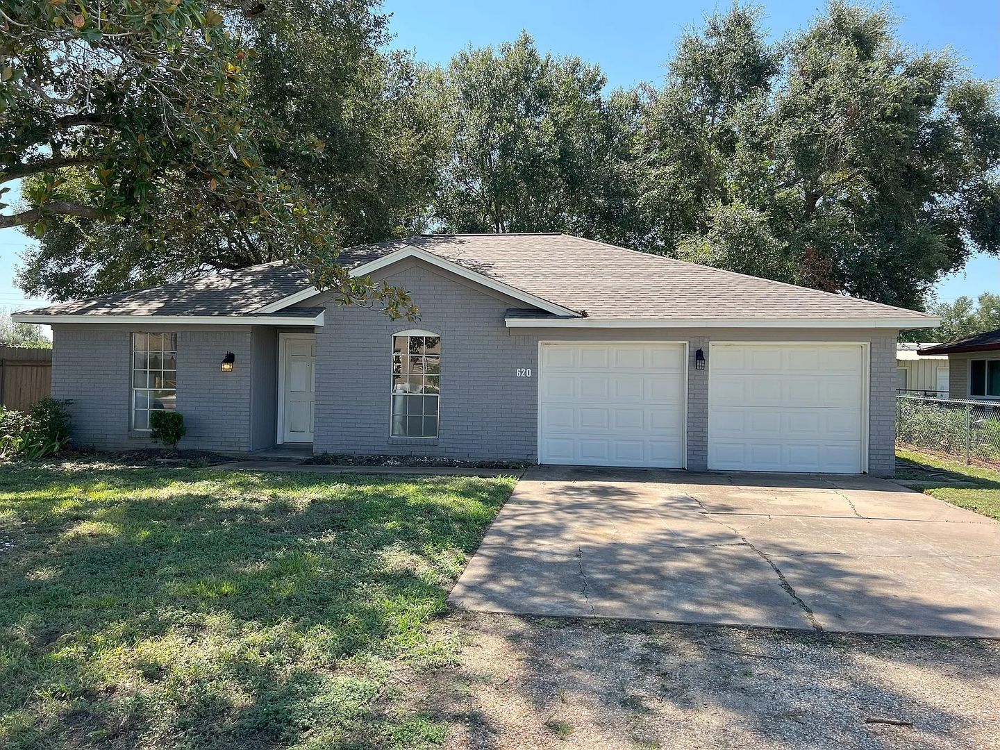 Rosenberg House: 620 Wilburn St.