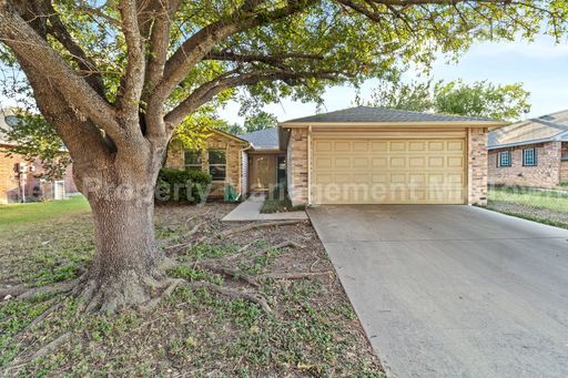 Charming Arlington Home – Available for Lease at $1,995/Month – photo 1