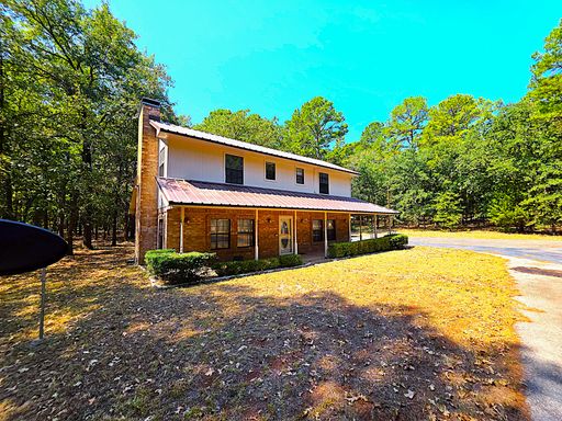 Welcome Home to Peaceful East Texas Living!