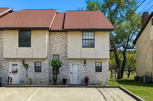 Your own oasis in Canyon Lake! – photo 1