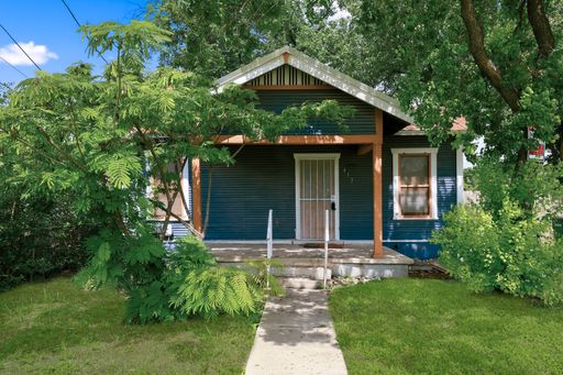 Cozy home in Lone Star District – photo 1