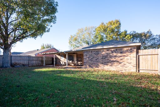 Charming 3-Bedroom Home in the Heart of Katy! – photo 1