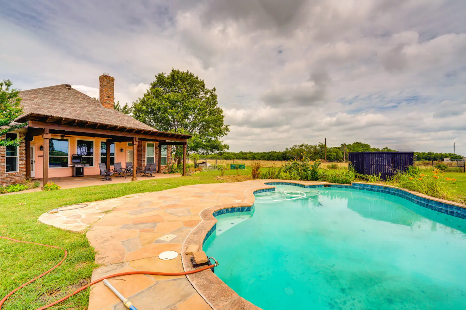 Celina House: 2045 Weston Rd