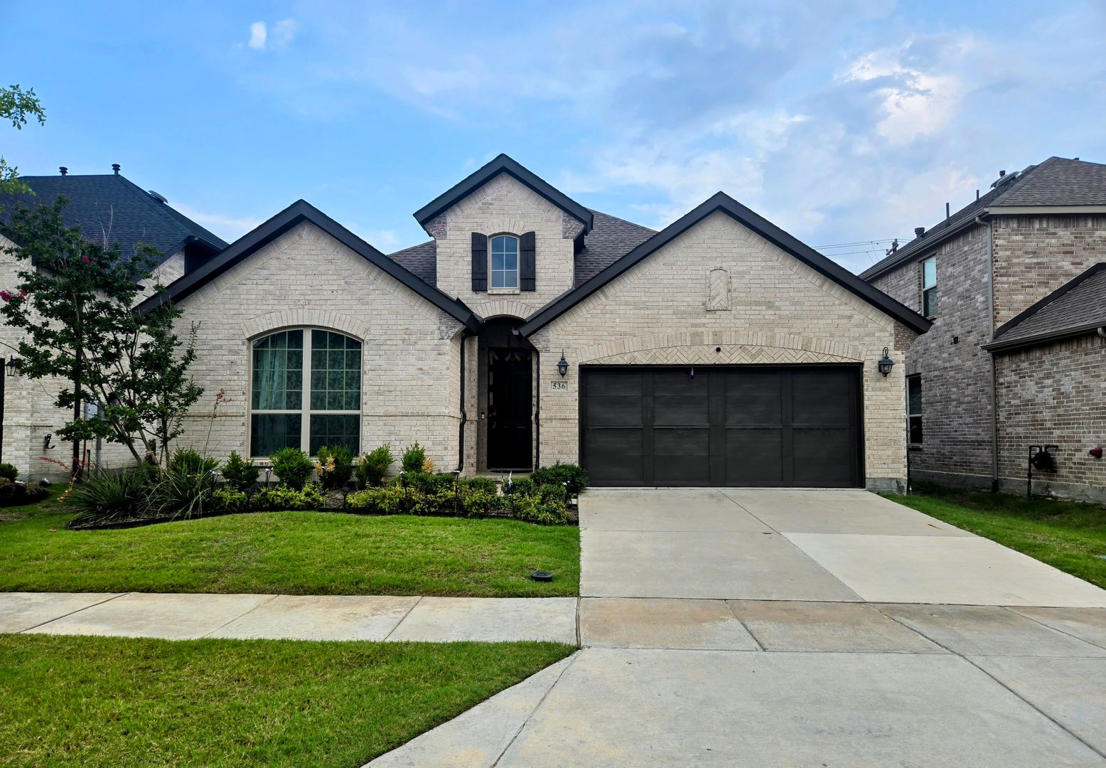 Aubrey House: 536 CEDARWOOD ST