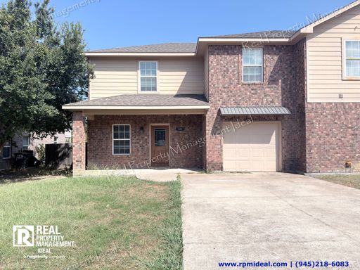 3 Bedrooms, 2.5 Baths – Inviting Home In Princeton – photo 1