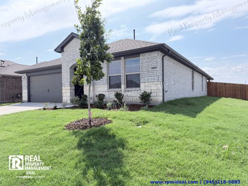 4-BEDROOM- 3-BATH- Your Brand-new Home Awaits! – photo 1