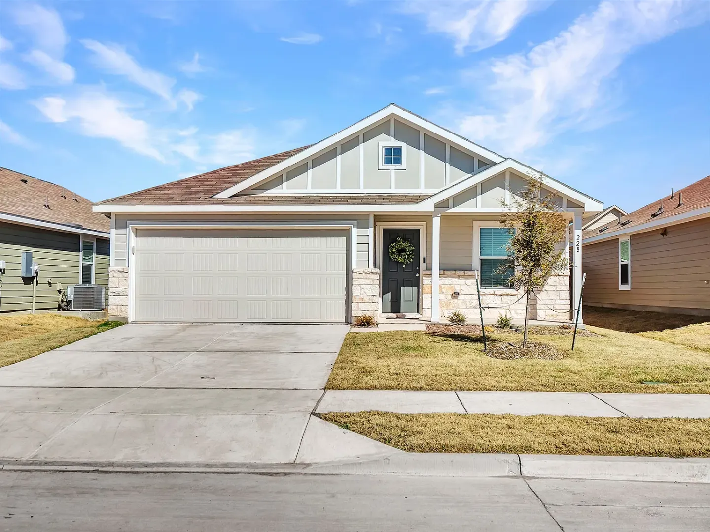Princeton House: 228 Jasmine Dr