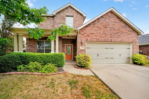 More Space, Walk-In Closets & Poolside Living in Forney – photo 1