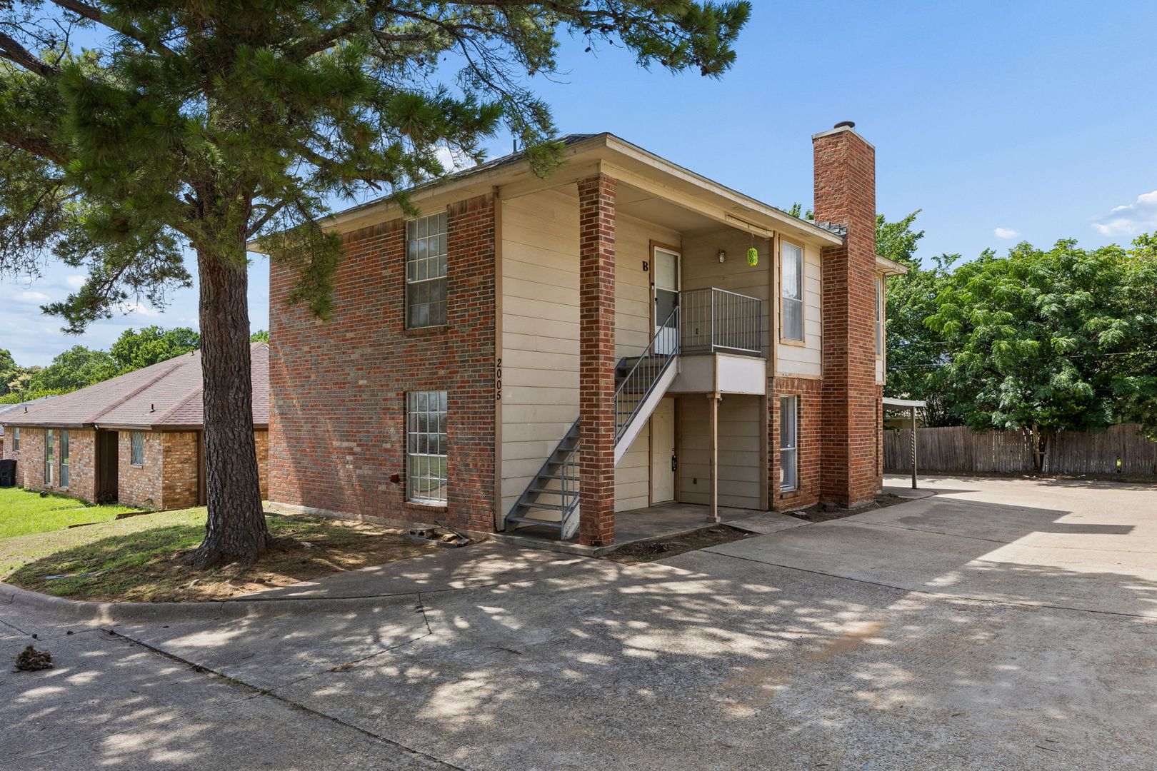 Arlington Condo: 2005 Minnie Drive - Unit 1B